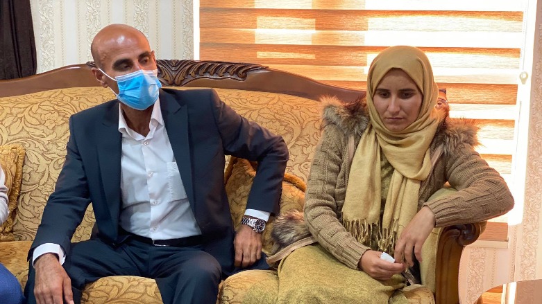 بعد 6 سنوات.. "كوجو" تحتضن ابنتها الناجية من داعش 